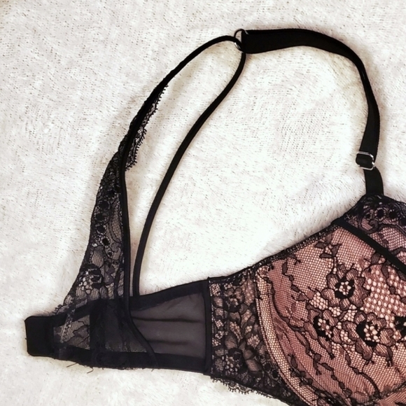 New Victoria's Secret Designer Collection Pink & Black Push Up Bra 32D - Picture 3 of 5